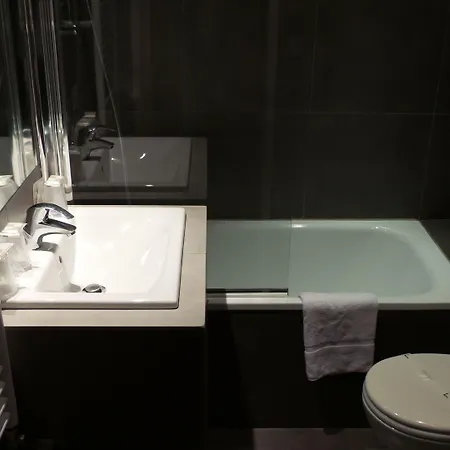 Des Arenes Hotel 3*