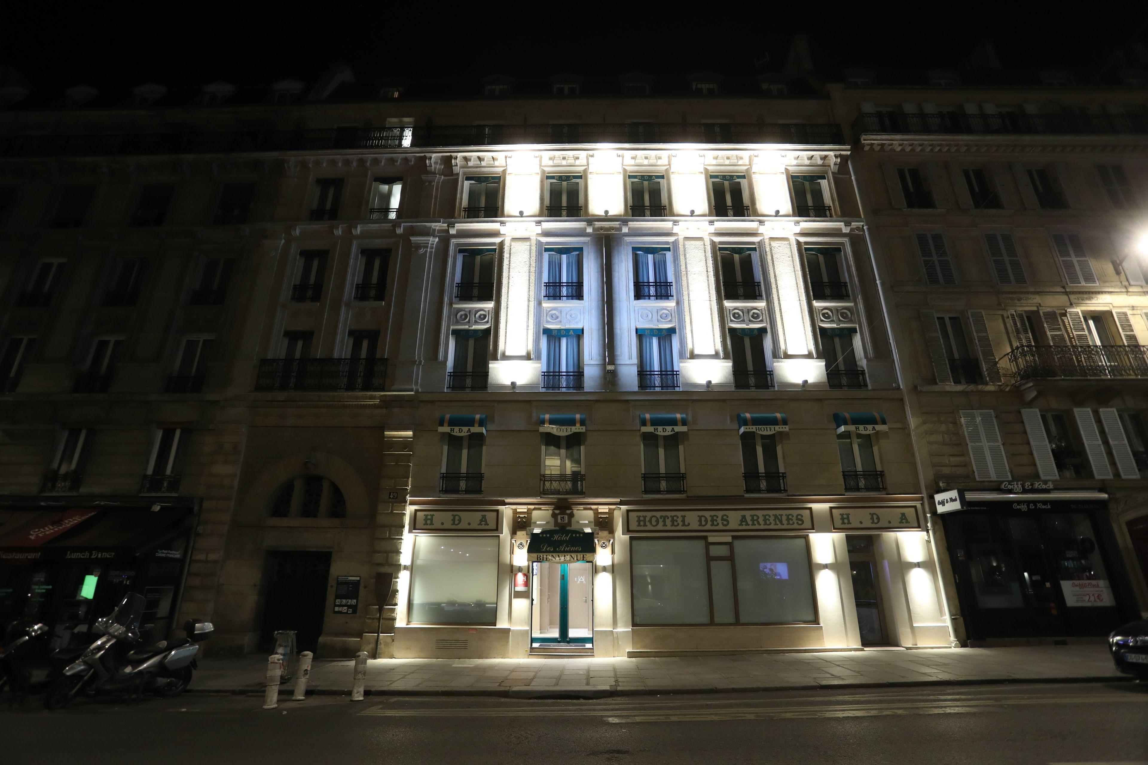 Des Arenes Parigi